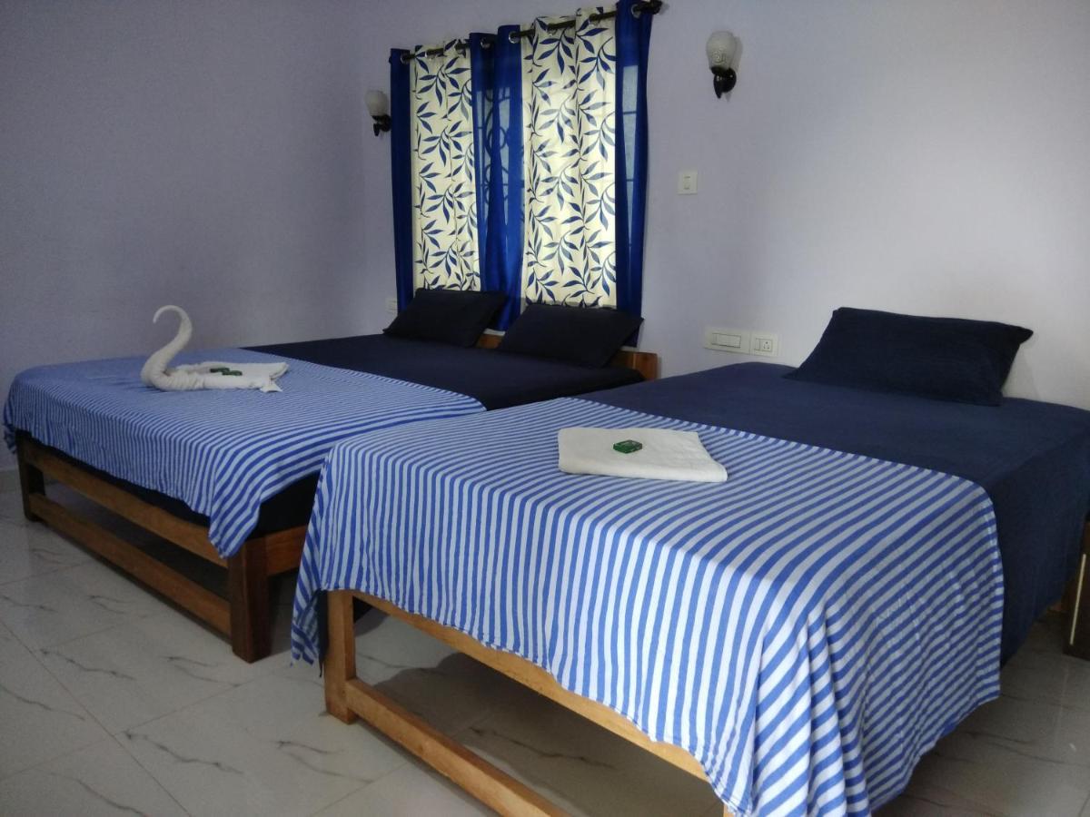 Swati Hotel Arambol Buitenkant foto